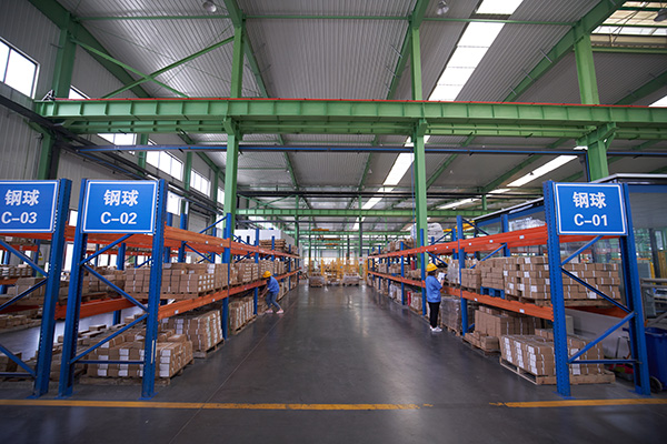 回轉支承的保養周期是多久？